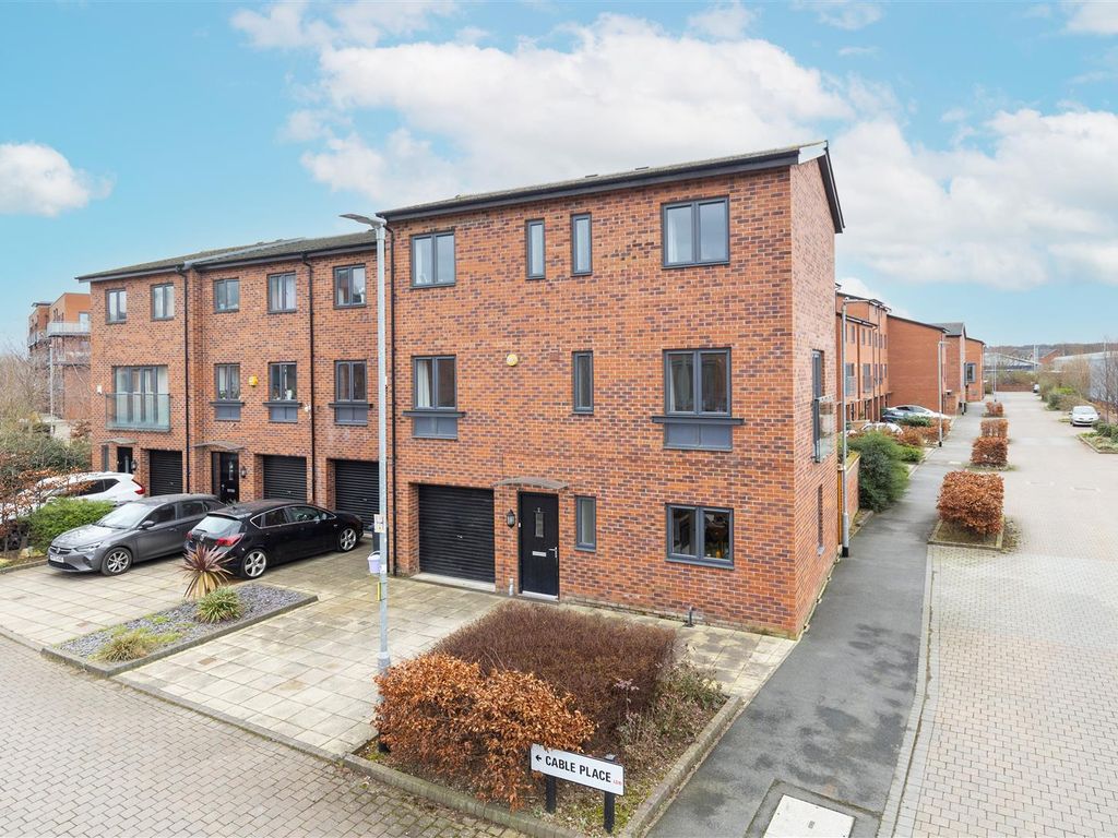 4 bed town house for sale in Cable Place, Hunslet, Leeds LS10 Zoopla