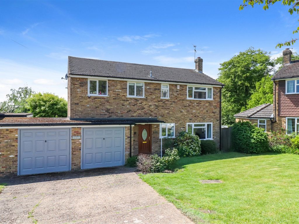 4 bed detached house for sale in Gables Close, Chalfont St. Peter, Gerrards Cross SL9 Zoopla