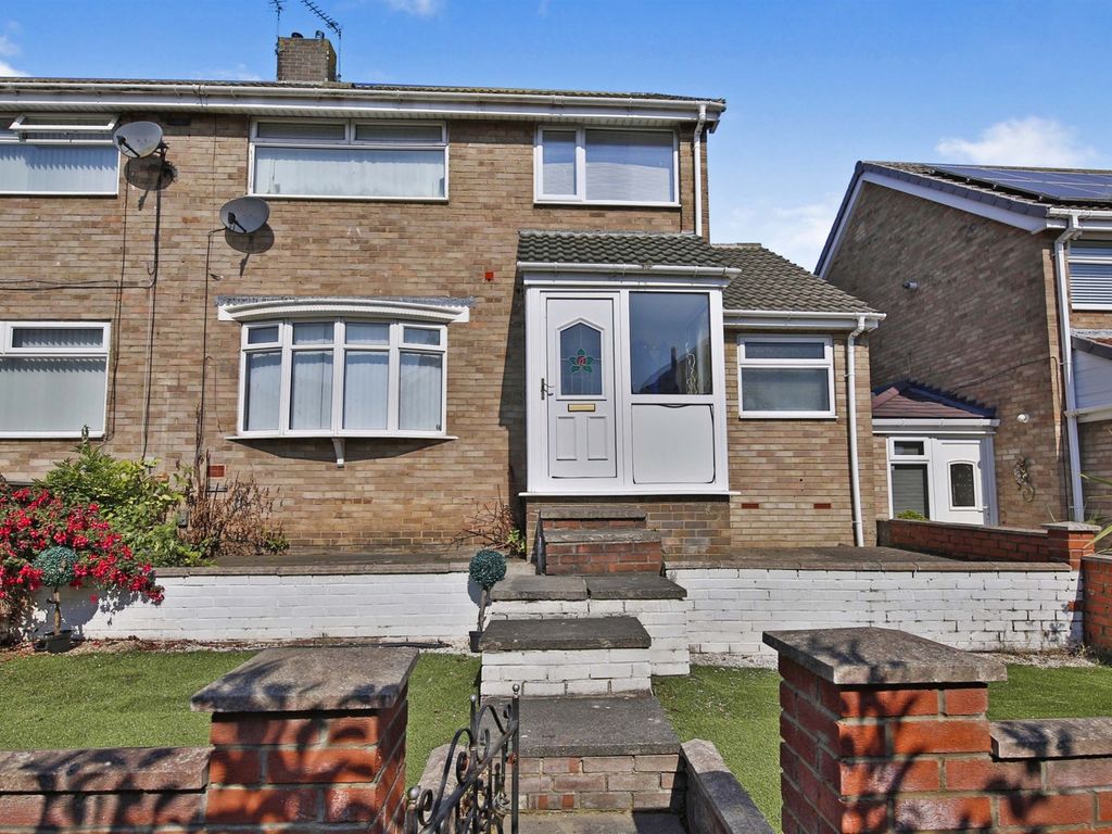 3 bed semidetached house for sale in Spearman Walk, Hartlepool TS27