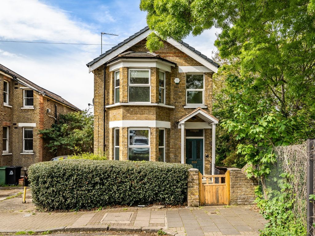 4 bed detached house for sale in Ravensbourne Road, Bromley, Kent BR1, £875,000 Zoopla