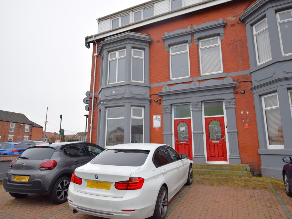 3 bed to rent in Hornby Road, Blackpool FY1, £850 pcm Zoopla