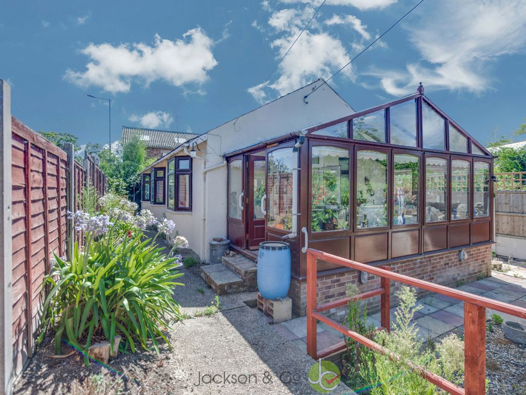 3 bed semidetached bungalow for sale in Bromley Road, Frating, Colchester CO7 Zoopla