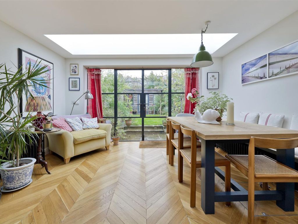 3 bed property for sale in Latimer Road, North Kensington W10, £1,650,000 Zoopla