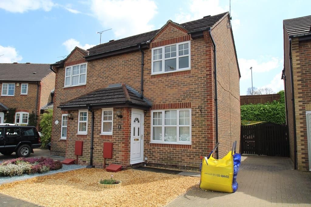 2 bed semidetached house to rent in Dunsford Close, Swindon SN1 Zoopla