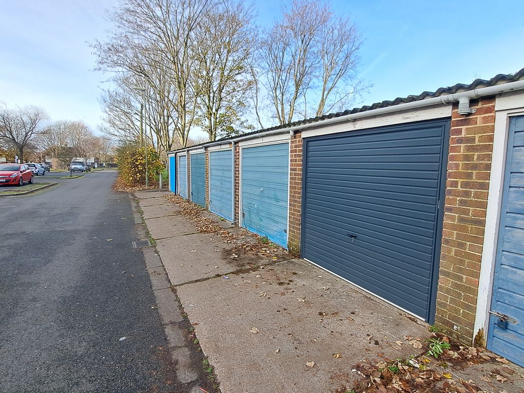 Land to rent in St. Nicholas Avenue, Gosport PO13, £120 pcm Zoopla