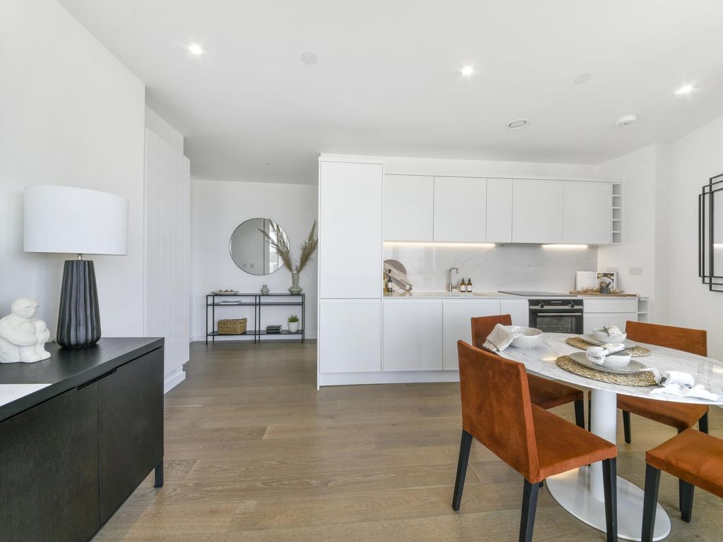 Vetro, 28.01 Canary Wharf, London E14  