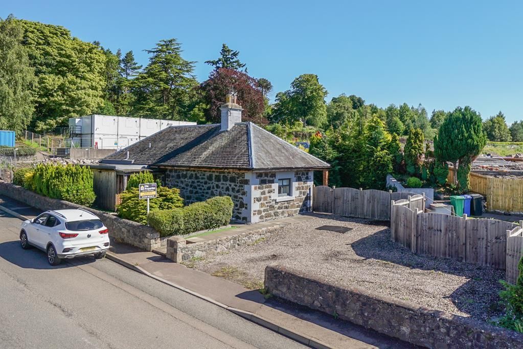 2 bed detached house for sale in Bank Street, Cupar KY15, £210,000 Zoopla