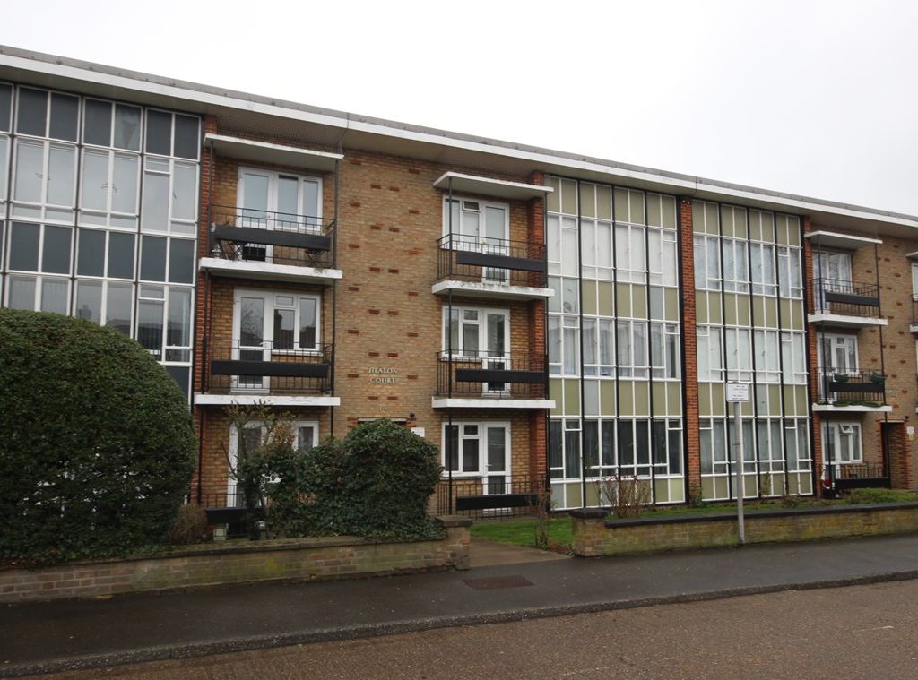 2 bed flat to rent in High Street, Cheshunt, Waltham Cross EN8 Zoopla