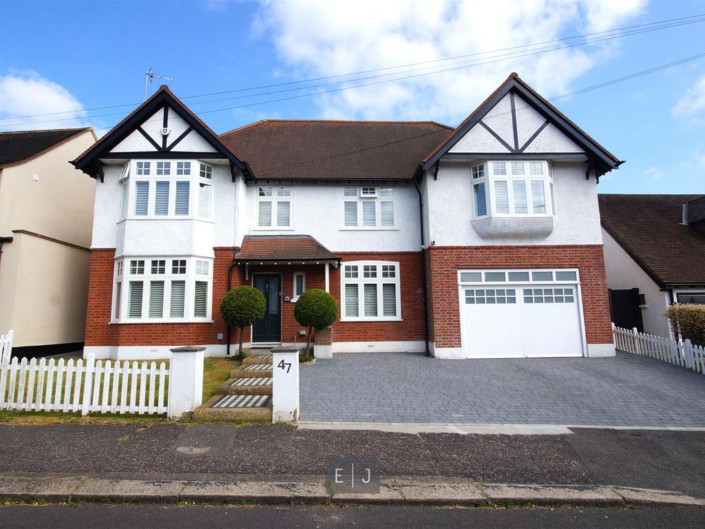 5 bed detached house for sale in The Uplands, Loughton IG10 Zoopla