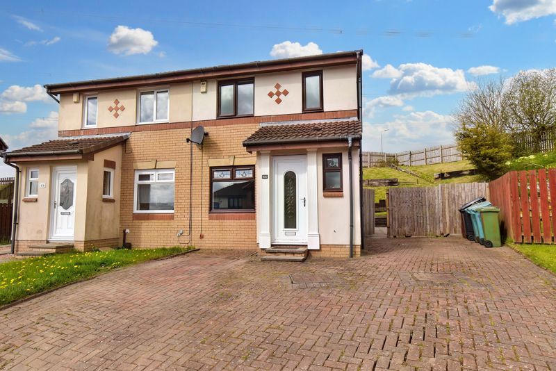 3 bed semidetached house for sale in Valleyfield Drive, Cumbernauld
