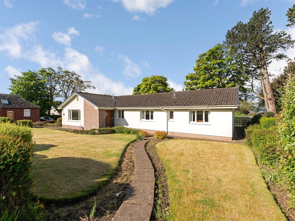 5 bed bungalow for sale in Irvine Road, Largs, North Ayrshire KA30 Zoopla