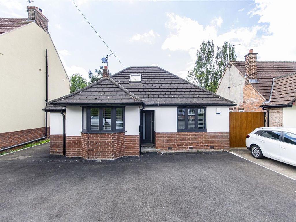 3 bed detached bungalow for sale in Westmoor Road, Brimington