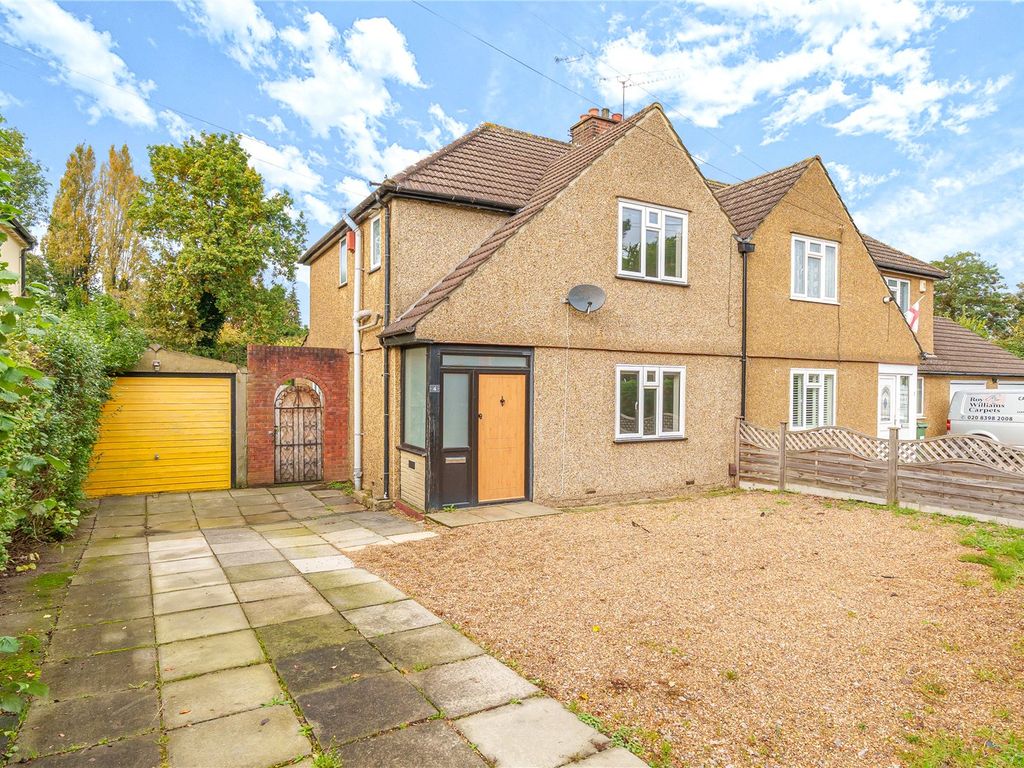 3 bed semidetached house for sale in Fleece Road, Long Ditton