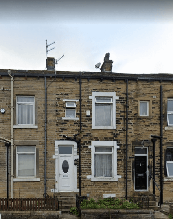3 bed terraced house for sale in Halton Place, Bradford, West Yorkshire