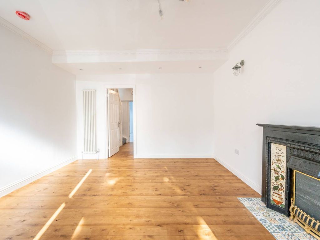 2 bed terraced house for sale in Stratford, Stratford, London E15, £