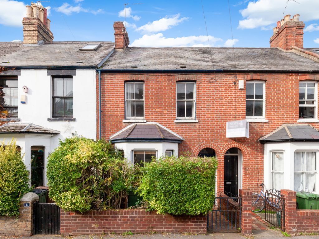 2 bed terraced house for sale in Crown Street, Oxford OX4, £525,000