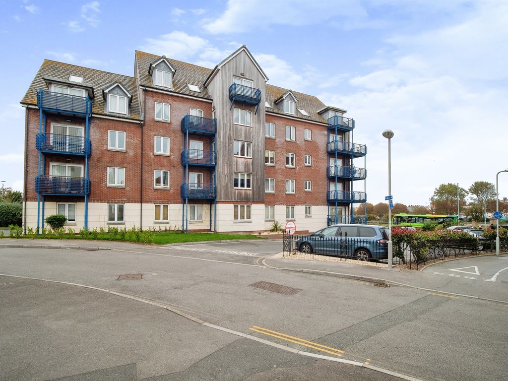 3 bed flat for sale in Close, Weymouth DT4, £325,000 Zoopla