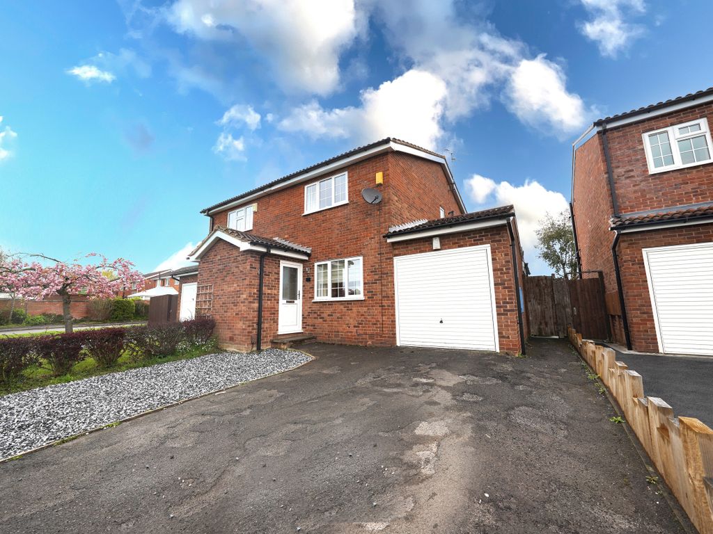 3 bed semidetached house for sale in Pine Tree Avenue, Groby