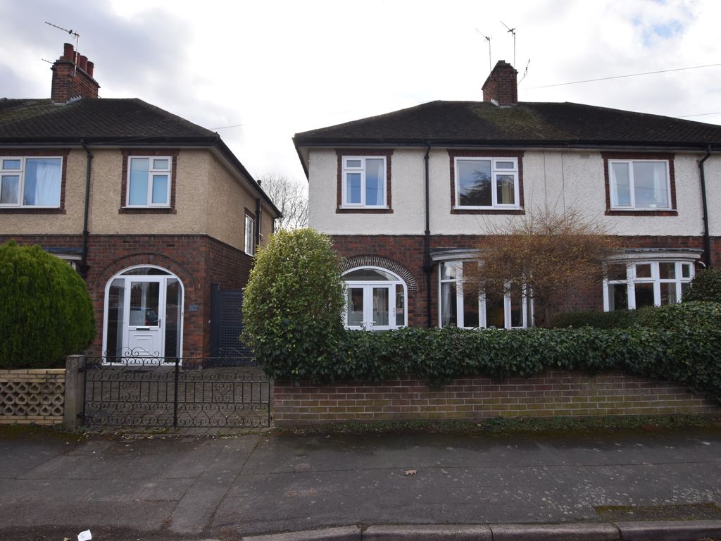3 bed semidetached house for sale in Herrick Road, Loughborough LE11