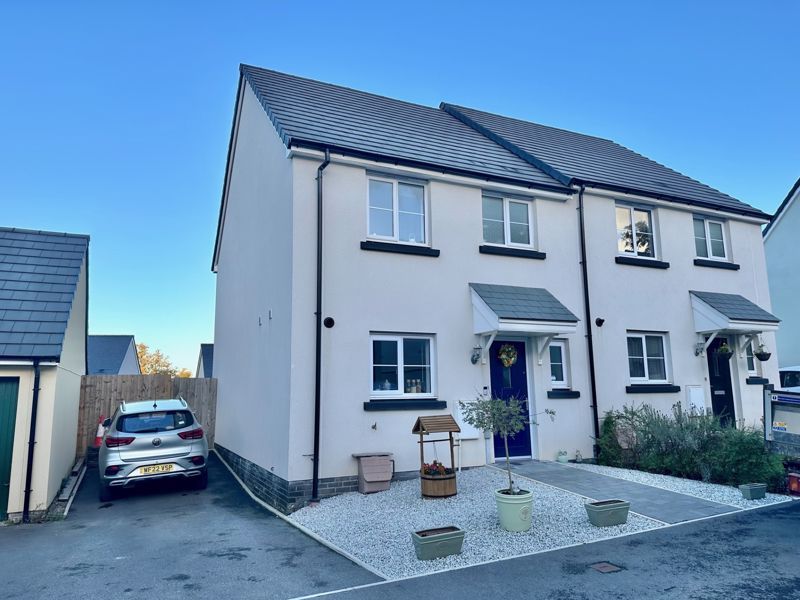 3 bed semidetached house for sale in Horseshoe Drive, Newton Abbot