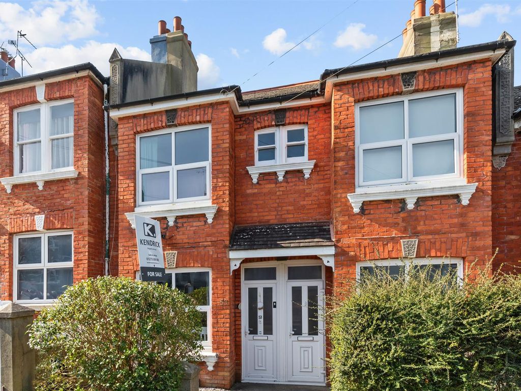 3 bed flat for sale in Sandown Road, Brighton BN2, £360,000 Zoopla