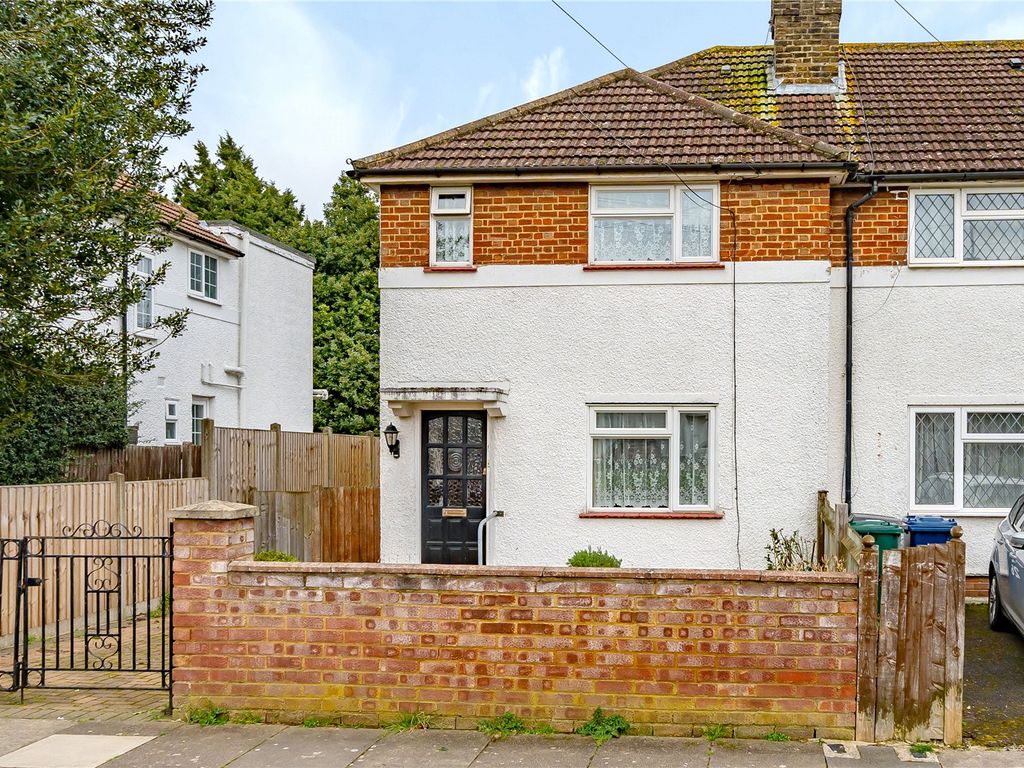 3 bed detached house for sale in Brent Place, EN5 Zoopla