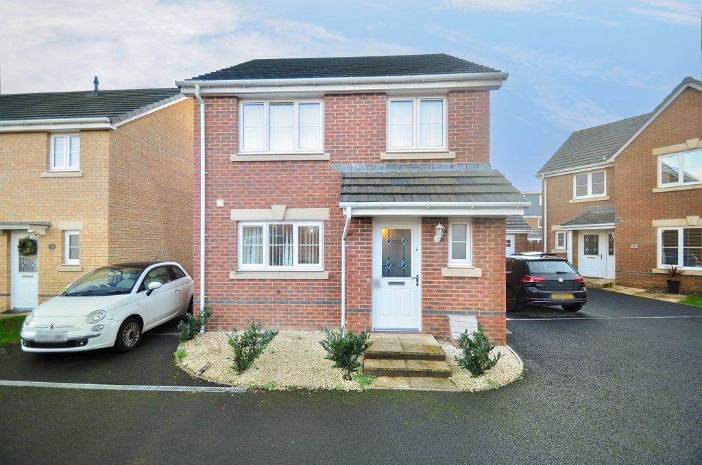 3 bed detached house for sale in Pendragon Grove, Newport NP20 Zoopla