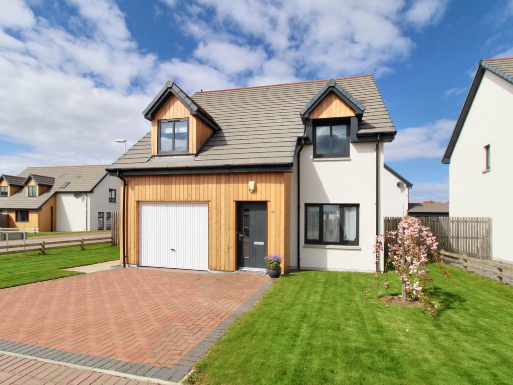 3 bed detached house for sale in Lawrie Drive, Nairn IV12, £295,000