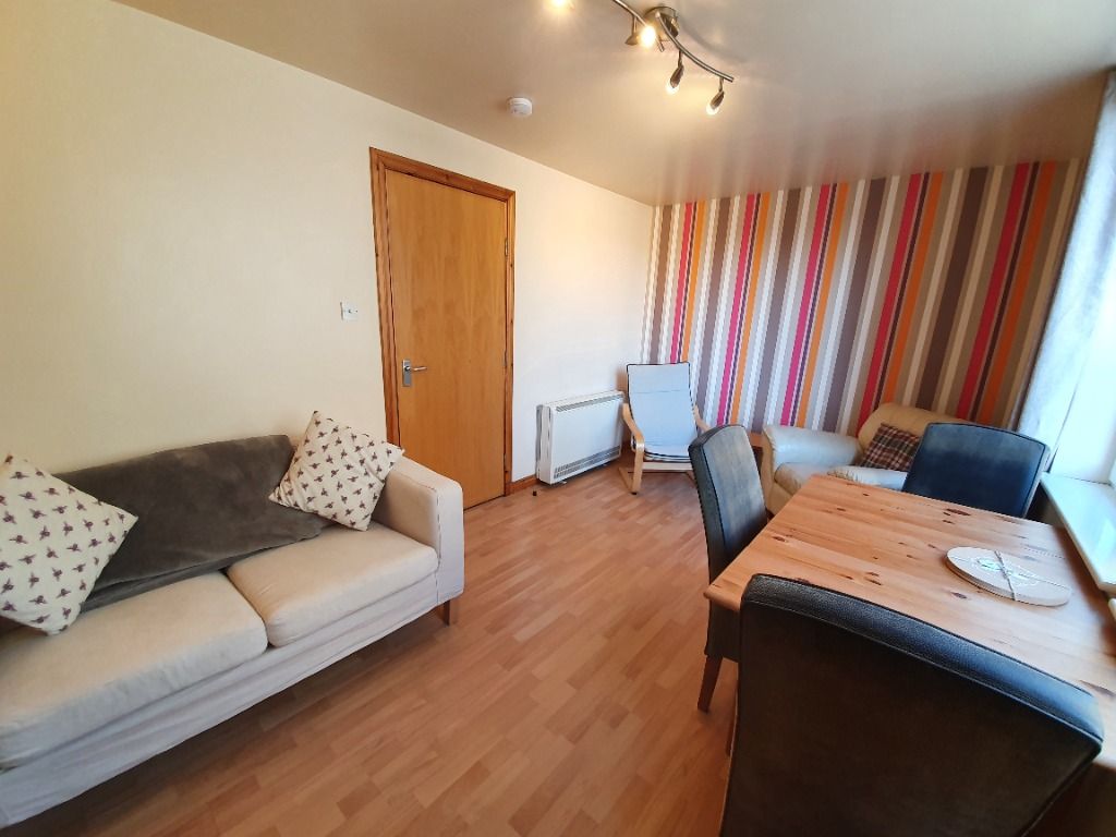 2 bed flat to rent in Adelphi, The City Centre, Aberdeen AB11, £595 pcm