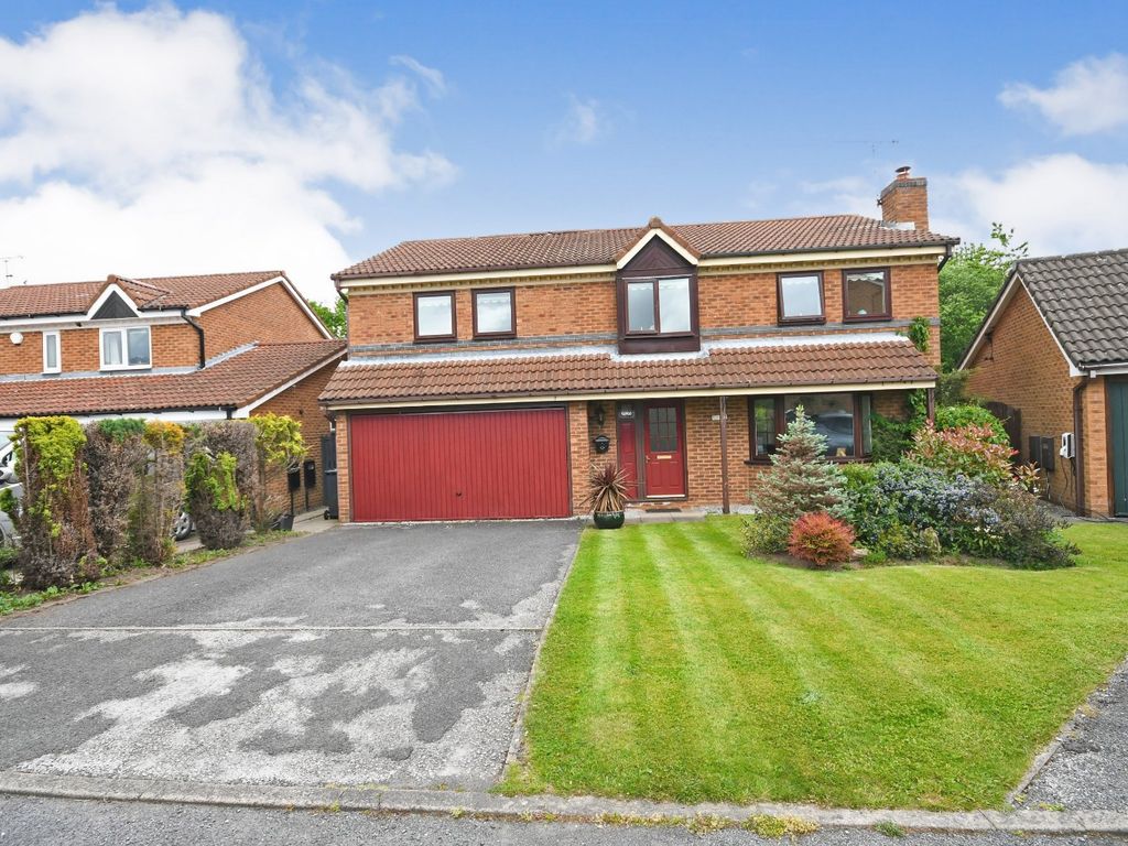 5 bed detached house for sale in Oak Road, Grassmoor, Chesterfield