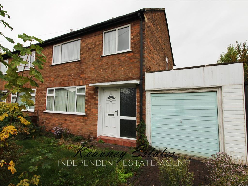 3 bed semidetached house for sale in Slater Street, Eccles, Chain