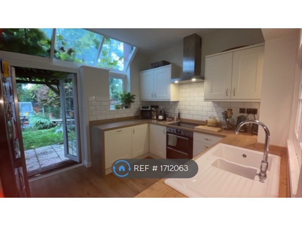 2 bed terraced house to rent in Salford Road, Aspley Guise, Milton