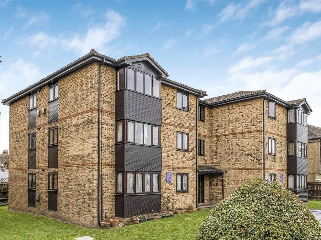 1 bed flat for sale in Ashbourne Road, Mitcham CR4, £250,000 Zoopla