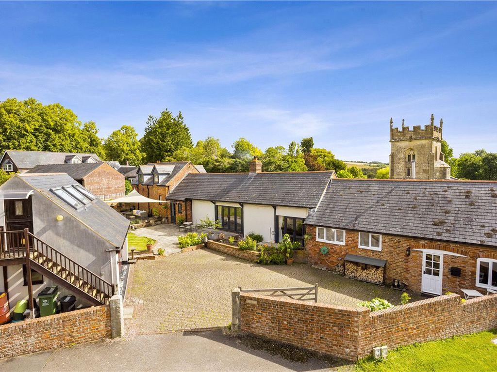 4 bed detached house for sale in Bath Road, Fyfield, Marlborough