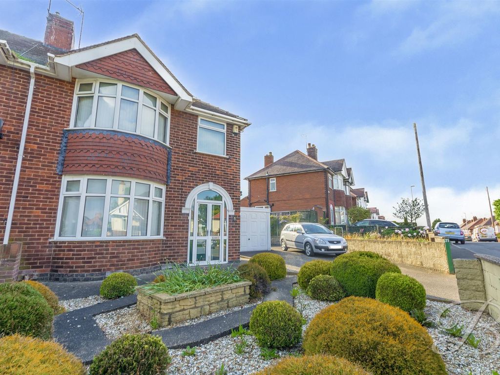 3 bed semidetached house for sale in Cardale Road, Pleasley, Mansfield