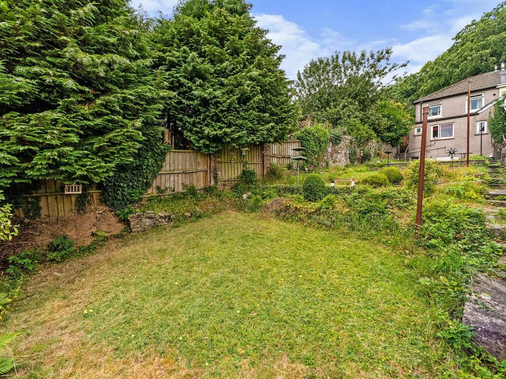 3 bed semidetached house for sale in Derllwyn Road, Tondu, Bridgend