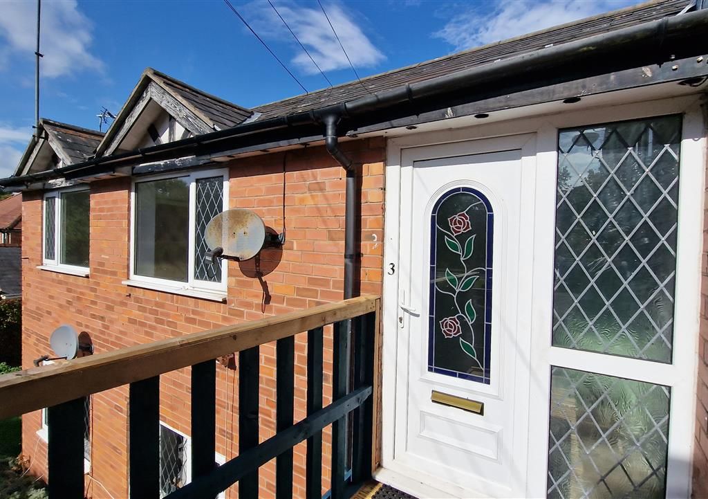 1 bed flat to rent in Four Lanes Court, Over Square, Winsford CW7, £550