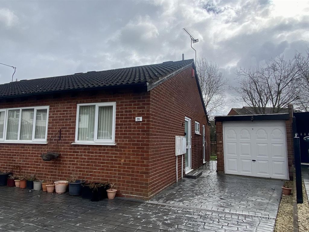 2 bed semidetached house to rent in Bracadale Close, Binley, Coventry