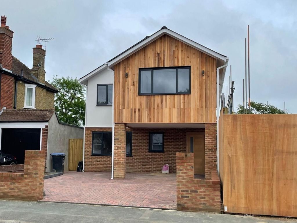 4 bed detached house for sale in Gladstone Road, Broadstairs CT10 Zoopla