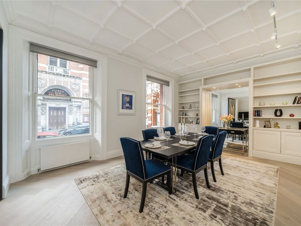 3 bed flat to rent in Ashley Gardens, Ambrosden Avenue, London SW1P, £