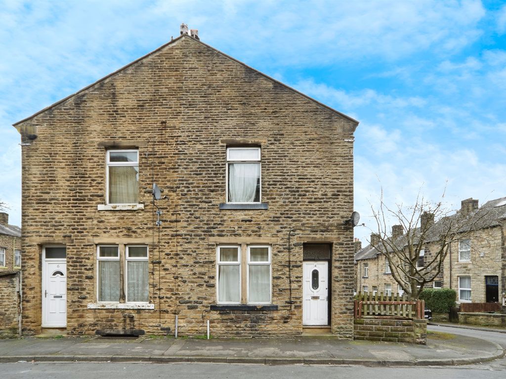 2 bed end terrace house for sale in Arctic Street, Keighley BD20, £