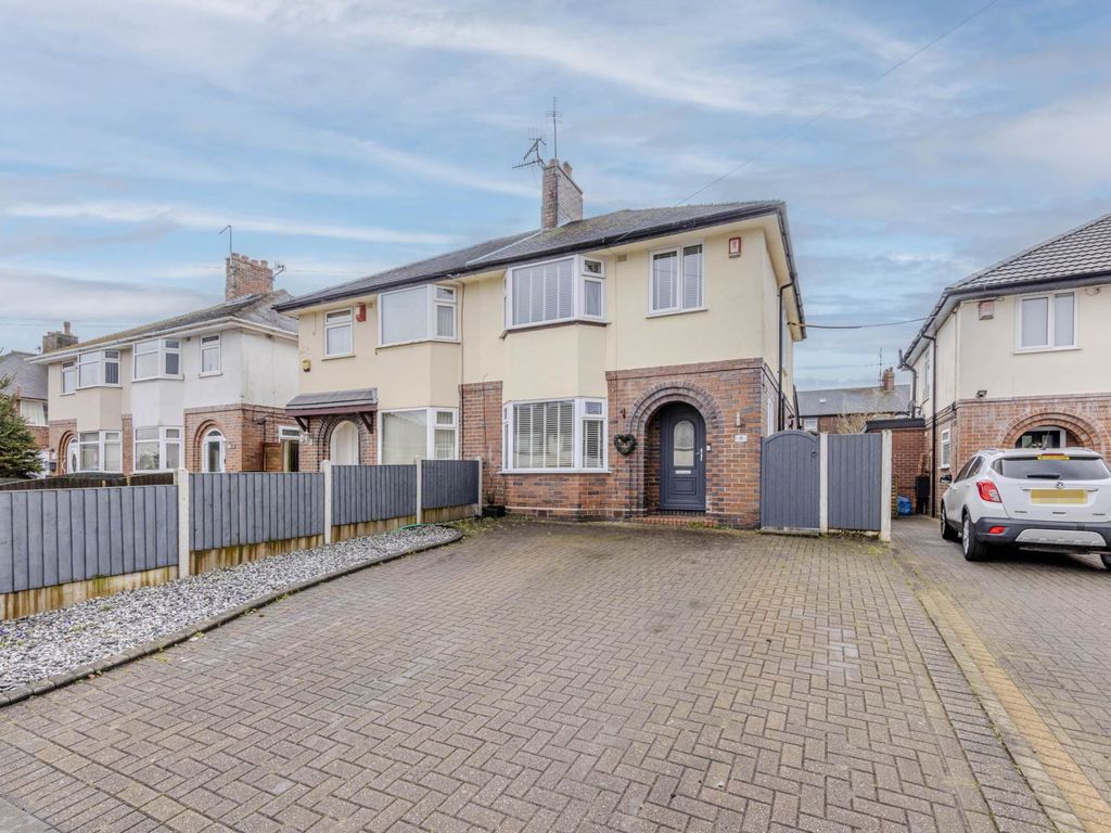 3 bed semidetached house for sale in Templar Crescent, Porthill ST5, £