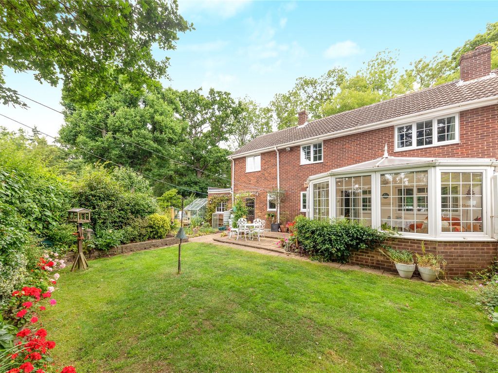 4 bed semidetached house for sale in Binfield Road, Wokingham, Berkshire RG40 Zoopla