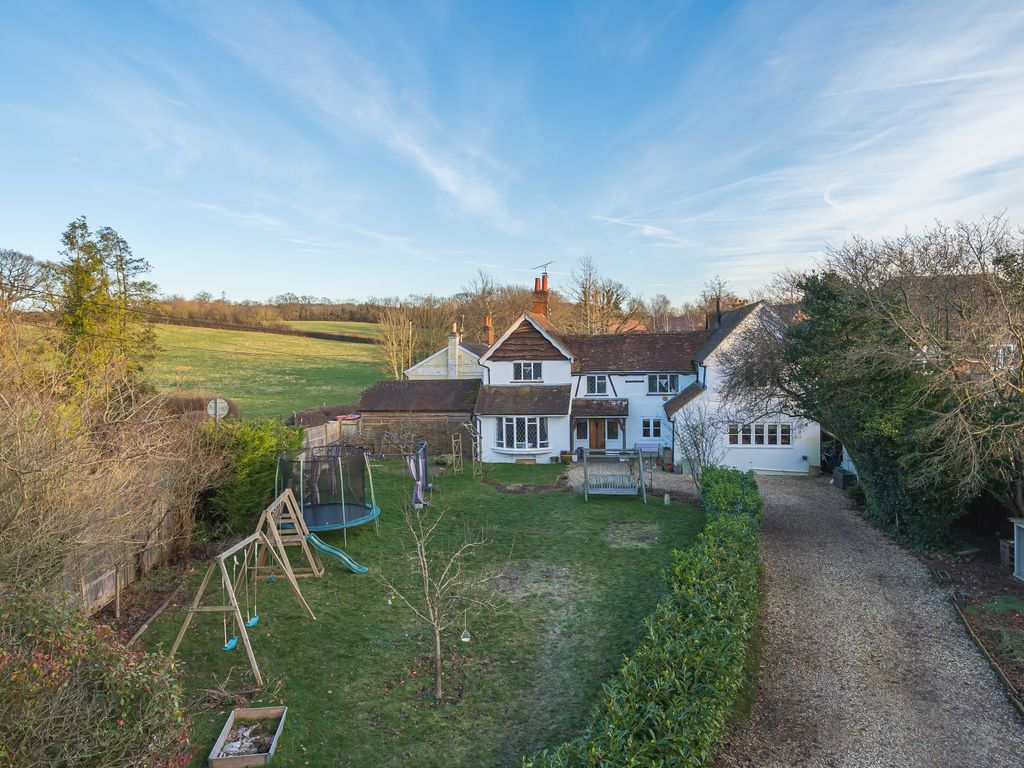 4 bed detached house for sale in Redlands Lane, Farnham GU10, £1,000,000 Zoopla