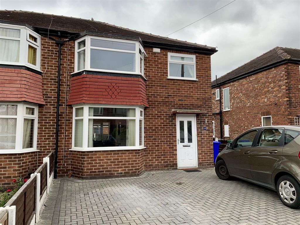 3 bed semidetached house to rent in Jayton Avenue, East Didsbury