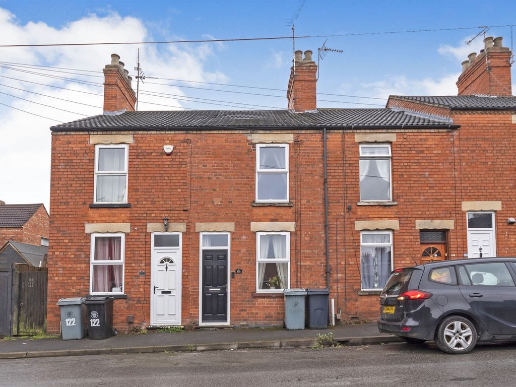 3 bed terraced house for sale in Edward Street, Grantham NG31 Zoopla