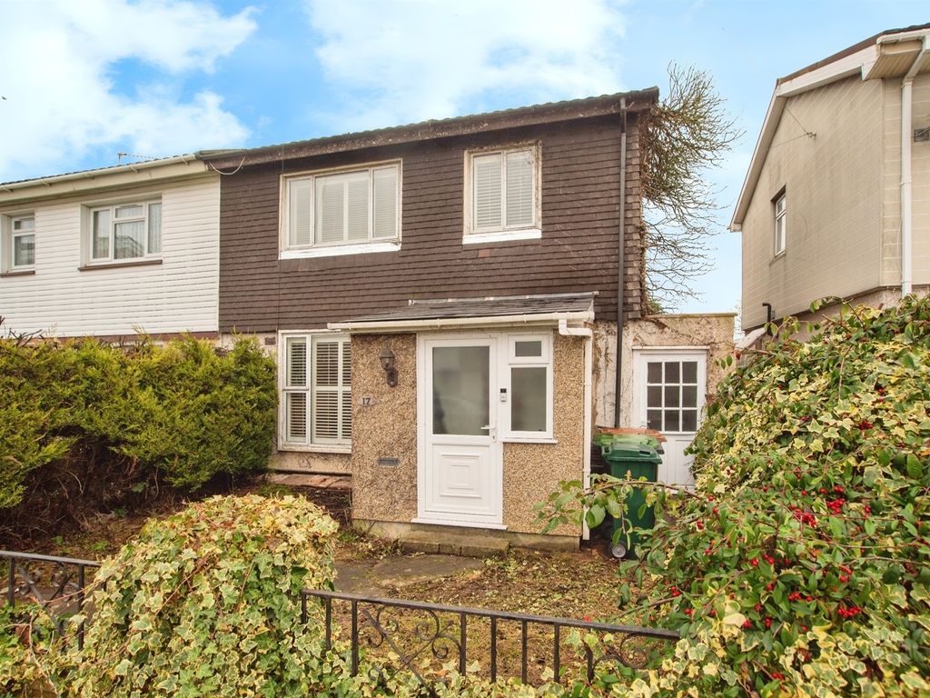 3 bed semidetached house for sale in Lytham Avenue, Watford WD19, £