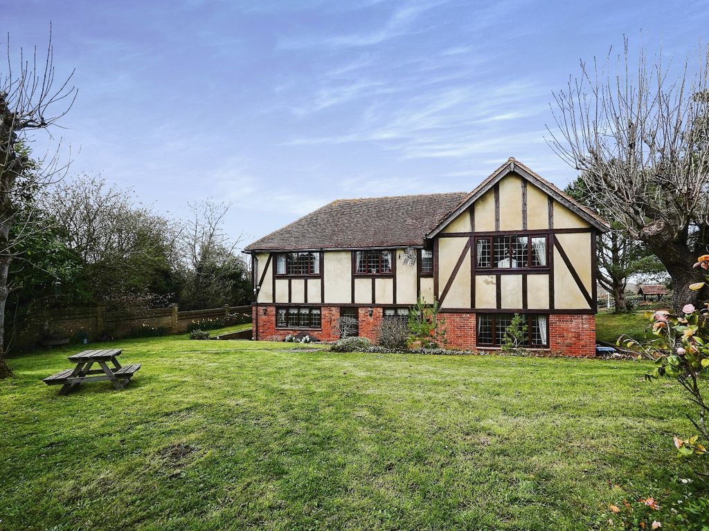 5 bed detached house for sale in Eythorne Road, Dover CT15 Zoopla