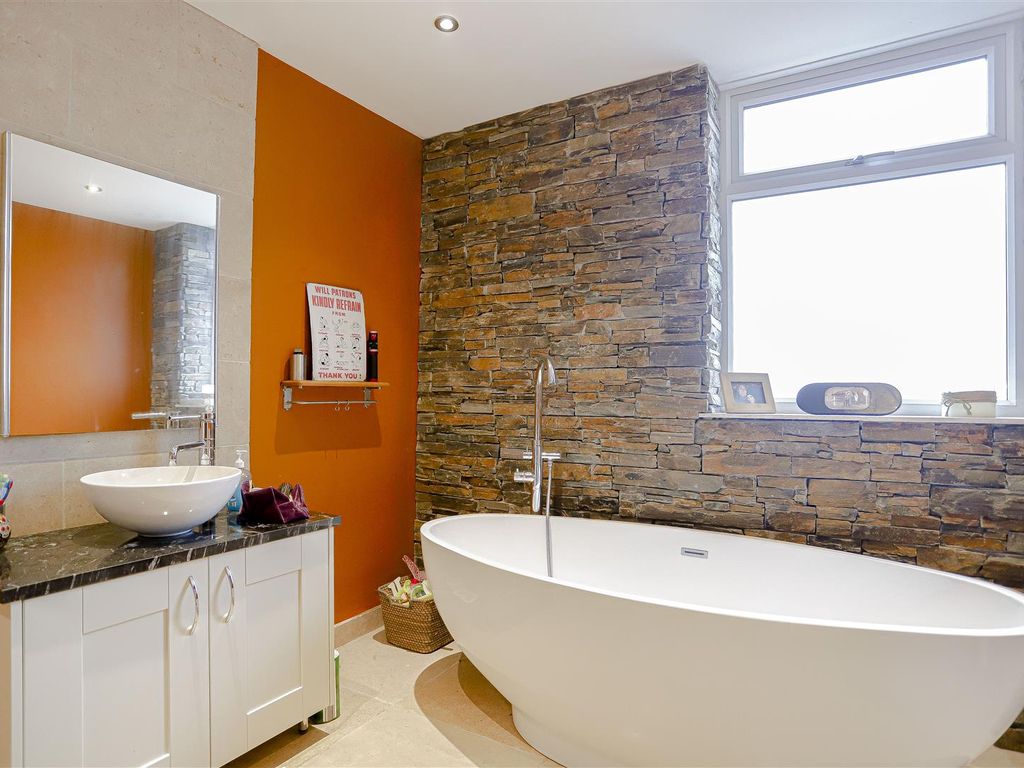 2 bed terraced house for sale in Victoria Terrace, Abbey Village