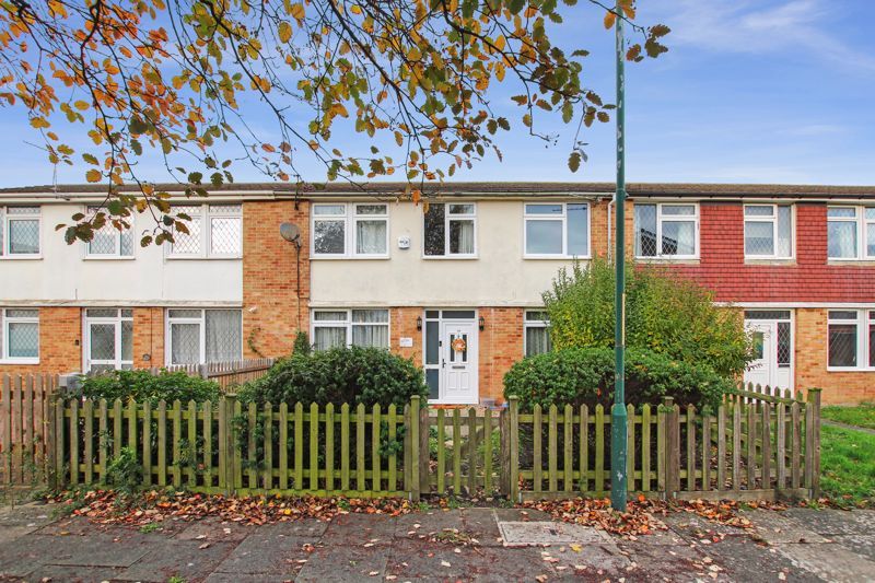 3 bed terraced house for sale in Dykewood Close, Bexley DA5, £365,000